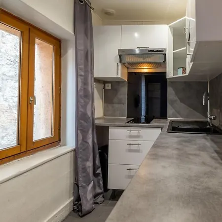 Apartment Studio For 2 Located In The City Center *